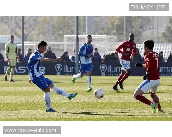 西安羽毛球队包夹战术分析及其在比赛中的成败得失探讨